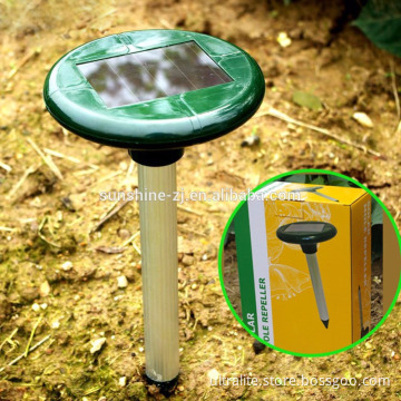 Outdoor Ultrasonic Waves Solar Powered Garden Pest